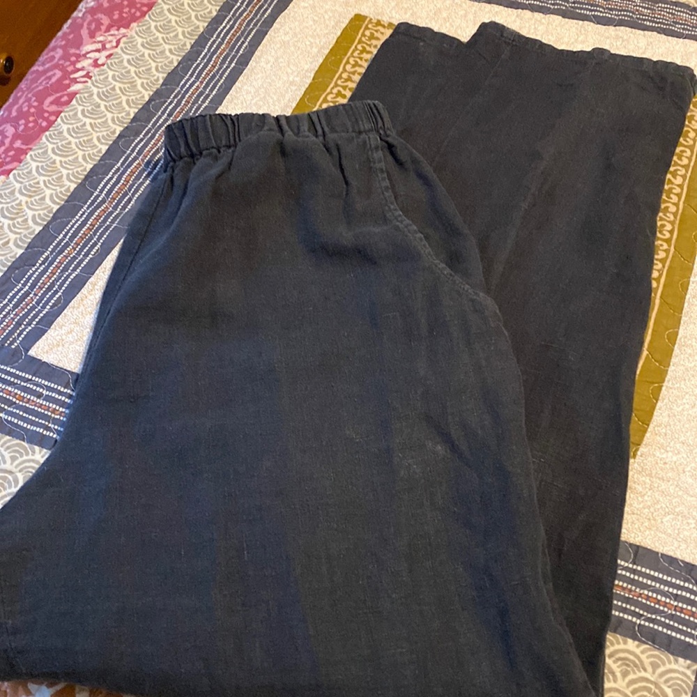 Flax trousers in black linen